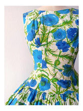 Charger l'image dans la galerie, 1950s - PARIS - Stunning Yellow Floral Cotton Dress - W26 (66cm)
