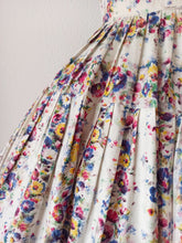 Load image into Gallery viewer, 1940s 1950s - Delightful French Floral Cotton Dress - W27.5 (70cm)

