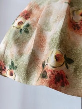 Load image into Gallery viewer, 1950s - LE REUSSI, Paris - Exquisite Roseprint Dress - W28.5 (72cm)
