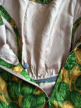Load image into Gallery viewer, 1950s 1960s - Stunning Floral Print Silk Dress - W29 (74cm)

