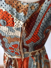Load image into Gallery viewer, 1950s 1960s - MARIE BONHEUR, Paris - Exquisite Silk Dress - W25 (64cm)
