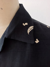 Cargar imagen en el visor de la galería, 1940s 1950s - Precious Half Moon Silk Dress - W30 (76cm)
