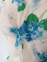 Cargar imagen en el visor de la galería, 1940s - Beautiful Floral Romantic Dress - W31 (80cm)
