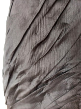 Cargar imagen en el visor de la galería, 1950s - Spectacular Black Sequined Silk Dress - W27 (68cm)
