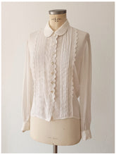 Cargar imagen en el visor de la galería, 1940s 1950s - Gorgeous White Silk Crepe Blouse - Sz Large
