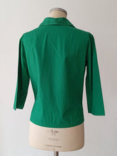 Laden Sie das Bild in den Galerie-Viewer, 1950s 1960s - CHERIE MODELL, France - Green Cotton Blouse - Sz 42
