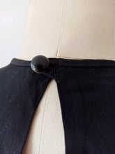 Load image into Gallery viewer, 1950s 1960s - Exquisite Black Rayon Blouse - Sz 42
