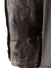 Cargar imagen en el visor de la galería, 1940s - PARIS - Exquisite New Look Black Silk Jacket - W28.5 (72cm)
