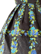 Cargar imagen en el visor de la galería, 1950s 1960s - Gorgeous Hydrangeas Print Cotton Dress - W29 (74cm)
