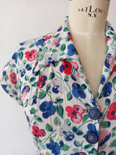 Laden Sie das Bild in den Galerie-Viewer, 1930s 1940s - Adorable Floral Silk Crepe Dress - W32 (82cm)
