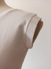 Cargar imagen en el visor de la galería, 1950s - DEADSTOCK - Gorgeous White Cotton Top - Sz S/M
