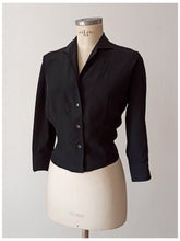 Cargar imagen en el visor de la galería, 1940s 1950s - Superb Black Rayon Silk Blouse - Sz 40
