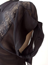 Cargar imagen en el visor de la galería, 1940s 1950s - Exquisite Black Silk Gauze Blouse - W34.5 (88cm)
