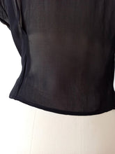 Cargar imagen en el visor de la galería, 1940s 1950s - Exquisite Black Silk Gauze Blouse - W34.5 (88cm)
