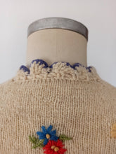 Charger l'image dans la galerie, 1940s - GERMANY/AUSTRIA - Adorable Embroidered Soft Wool Cardigan - Sz S/M
