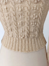 Charger l'image dans la galerie, 1940s - GERMANY/AUSTRIA - Adorable Embroidered Soft Wool Cardigan - Sz S/M
