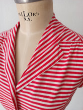 Cargar imagen en el visor de la galería, 1940s 1950s - Gorgeous Candy Stripes Cotton Blouse - W27.5 (70cm)
