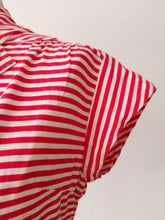 Cargar imagen en el visor de la galería, 1940s 1950s - Gorgeous Candy Stripes Cotton Blouse - W27.5 (70cm)
