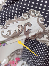 Load image into Gallery viewer, 1950s - Stunning Roseprint Dotted Cotton Dress - W27.5 (70cm)

