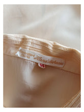 Charger l'image dans la galerie, 1940s - GERMANY - Exquisite Silk Blouse - Sz 44
