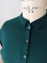 Charger l'image dans la galerie, 1950s - PRINGLE, Scotland - Forest Green Cashmere Jumper - Sz S/M
