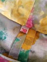 Load image into Gallery viewer, 1950s 1960s - DEADSTOCK - Stunning Roseprint Cotton Dress - W25 (64cm)
