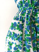 Load image into Gallery viewer, RESERVED DO NOT PURCHASE - 1950s - BELESTRA - Gorgeous Roseprint Cotton Dress - W31 (78cm)
