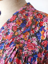 Charger l'image dans la galerie, 1930s - FRANCE - Adorable Floral Crepe Dress - W27 (68cm)
