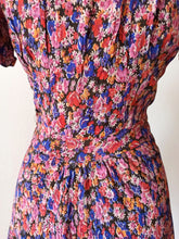 Charger l'image dans la galerie, 1930s - FRANCE - Adorable Floral Crepe Dress - W27 (68cm)
