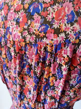 Charger l'image dans la galerie, 1930s - FRANCE - Adorable Floral Crepe Dress - W27 (68cm)
