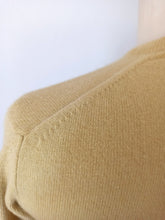 Charger l'image dans la galerie, 1950s - PRINGLE, Scotland - Mustard Cashmere Cardigan - Sz 36
