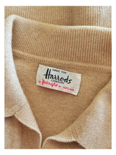 Laden Sie das Bild in den Galerie-Viewer, 1950s 1960s - PRINGLE, Scotland for Harrods - Cashmere Cardigan - Sz 36
