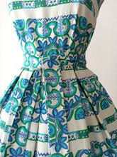 Load image into Gallery viewer, 1950s 1960s - Fabulous Textured Cotton Dress - W26 (66cm)
