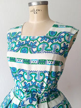 Load image into Gallery viewer, 1950s 1960s - Fabulous Textured Cotton Dress - W26 (66cm)
