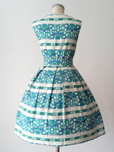 Load image into Gallery viewer, 1950s 1960s - Fabulous Textured Cotton Dress - W26 (66cm)
