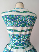 Load image into Gallery viewer, 1950s 1960s - Fabulous Textured Cotton Dress - W26 (66cm)
