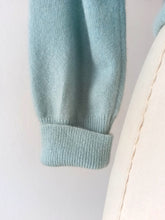 Load image into Gallery viewer, 1950s - DALTON, USA - Turquoise Cashmere Cardigan
