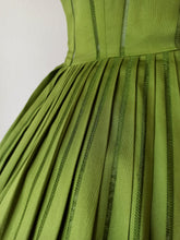 Load image into Gallery viewer, 1950s - D'ALLAIRD'S, Canada - Glorious Moss Green Dress - W27 (68cm)
