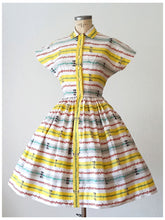 Load image into Gallery viewer, 1950s - WENDY DRESS - Gorgeous Cotton Dress - W27 (68cm)
