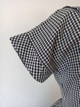 Load image into Gallery viewer, 1950s - KERRYBROOKE, USA - Adorable Cotton Dress - W30 (76cm)
