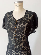 Laden Sie das Bild in den Galerie-Viewer, 1940s - GERMANY - Exquisite Black Lace Dress - W30 (76cm)
