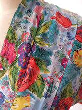Charger l'image dans la galerie, 1940s - Scandalous Roseprint Cold Rayon Dress - W31.5 (80cm)
