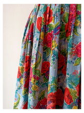 Charger l'image dans la galerie, 1940s - Scandalous Roseprint Cold Rayon Dress - W31.5 (80cm)
