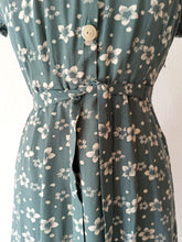 Load image into Gallery viewer, 1940s - Glorious Teal Blue Floral Rayon Dress - W29 (74cm)
