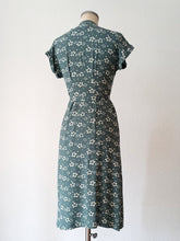 Load image into Gallery viewer, 1940s - Glorious Teal Blue Floral Rayon Dress - W29 (74cm)
