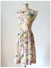 Load image into Gallery viewer, 1940s 1950s - Spectacular Butterflies Novelty Dress - W30 (76cm)
