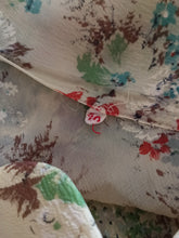 Load image into Gallery viewer, 1940s - Adorable Italian Romantic Floral Dress - W27.5 (70cm)
