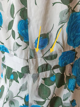 Load image into Gallery viewer, 1950s - Stunning Blue Roseprint Dress - W31 (78cm)
