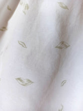 Load image into Gallery viewer, 1950s - Outstanding Beauty Lips Print Cotton Dress - W30 (76cm)
