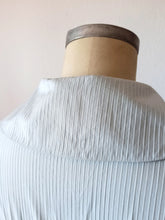 Load image into Gallery viewer, 1950s - Adorable Blue Textured Cotton Dress - W27 (68cm)
